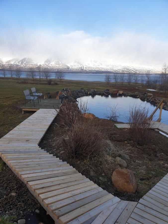 Hotel Sveinbjarnargerdi Svalbarthseyri ภายนอก รูปภาพ