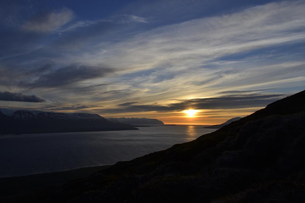 Hotel Sveinbjarnargerdi Svalbarthseyri ภายนอก รูปภาพ