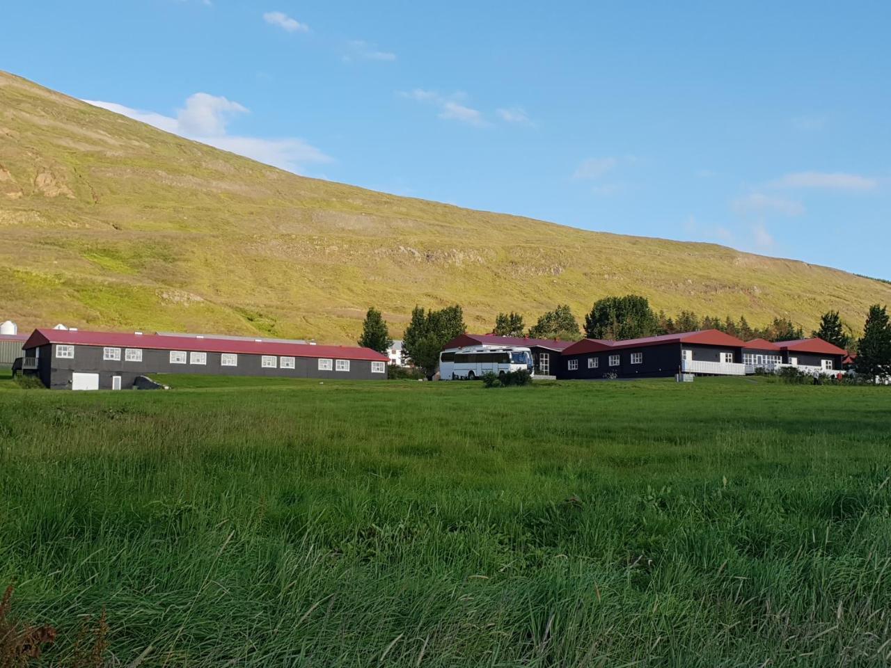 Hotel Sveinbjarnargerdi Svalbarthseyri ภายนอก รูปภาพ